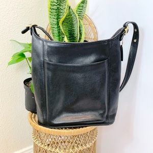 Vintage COACH Black Handbag.